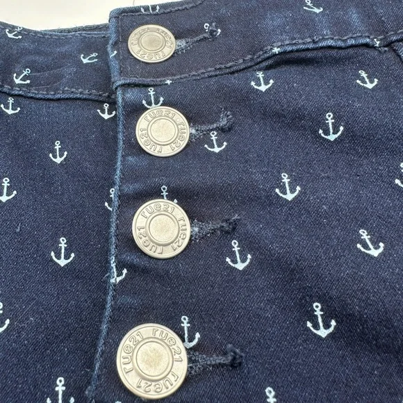 Rue21 High Rise Sailor Shorts Size 7/8 Nautical Anchor Print 2” Cuffed Inseam - Picture 8 of 9